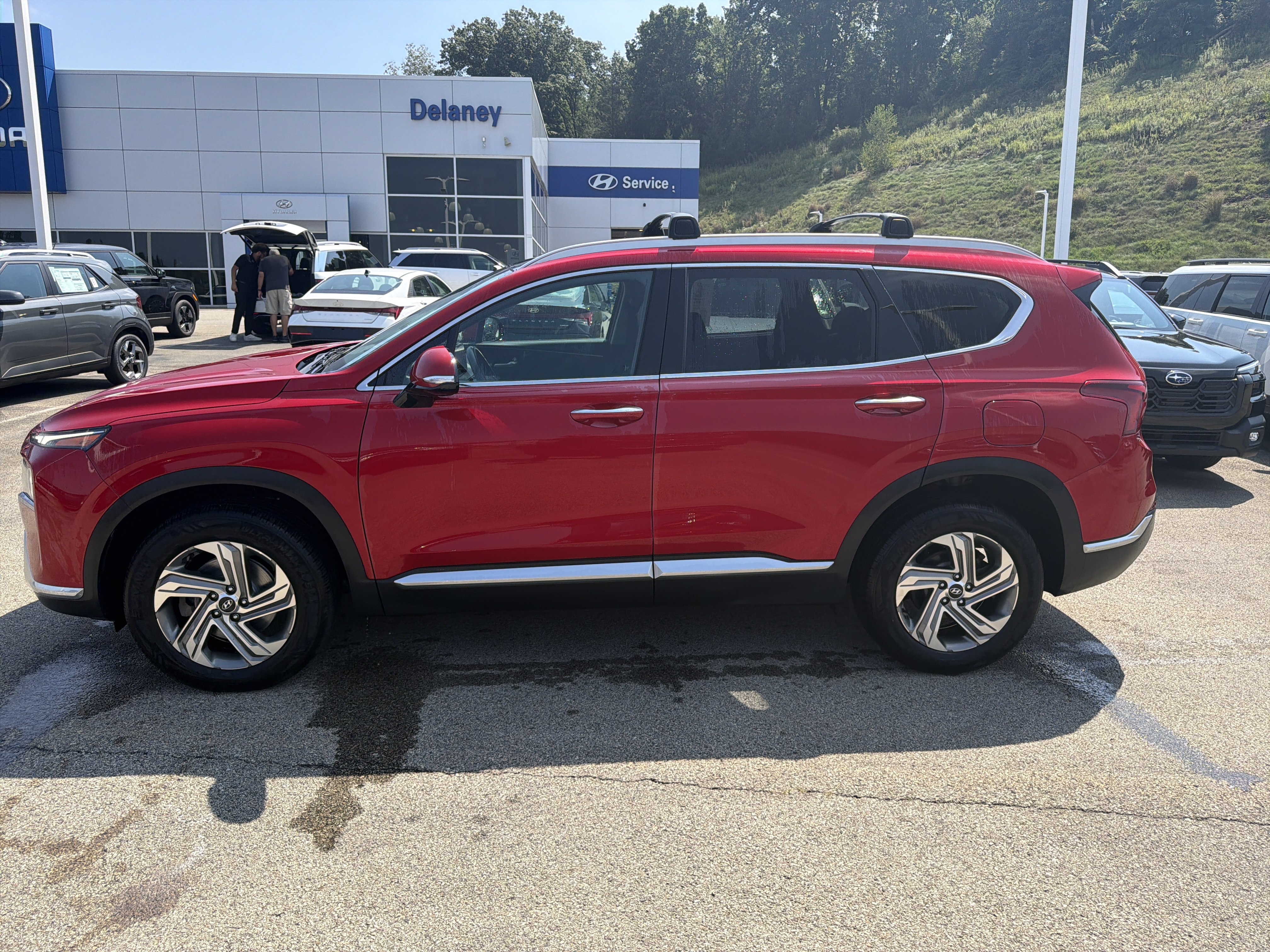 Used 2022 Hyundai Santa Fe SEL w/ Convenience + Premium Package AWD/4WD image 11