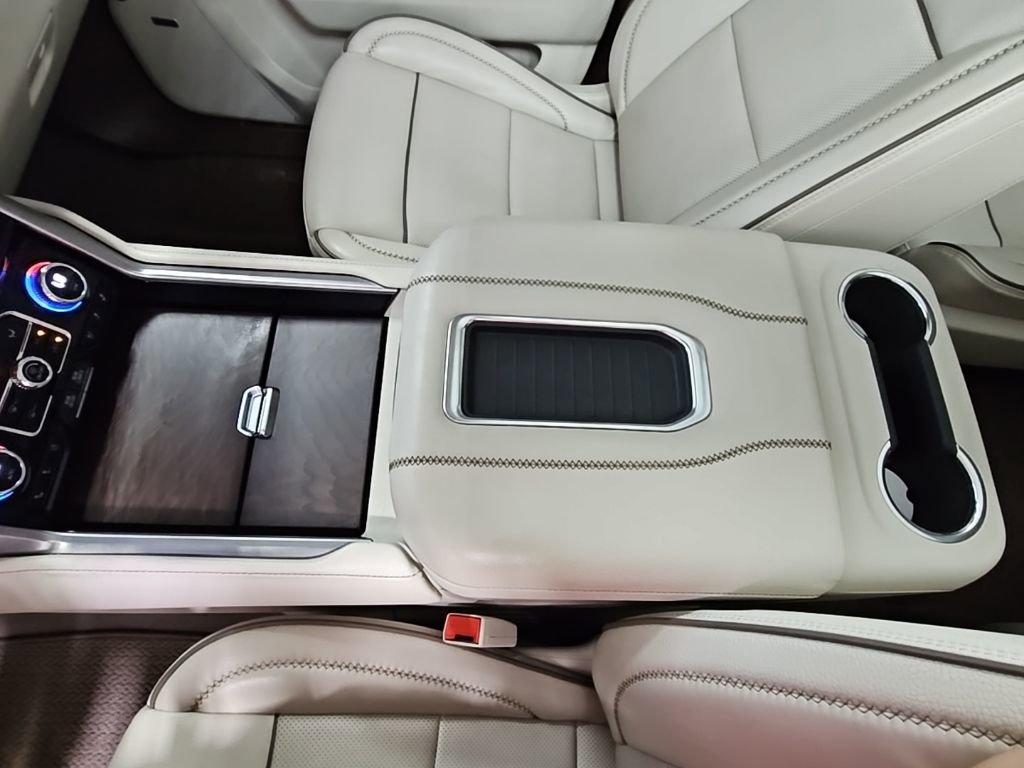 Used 2023 GMC Yukon XL Denali image 23