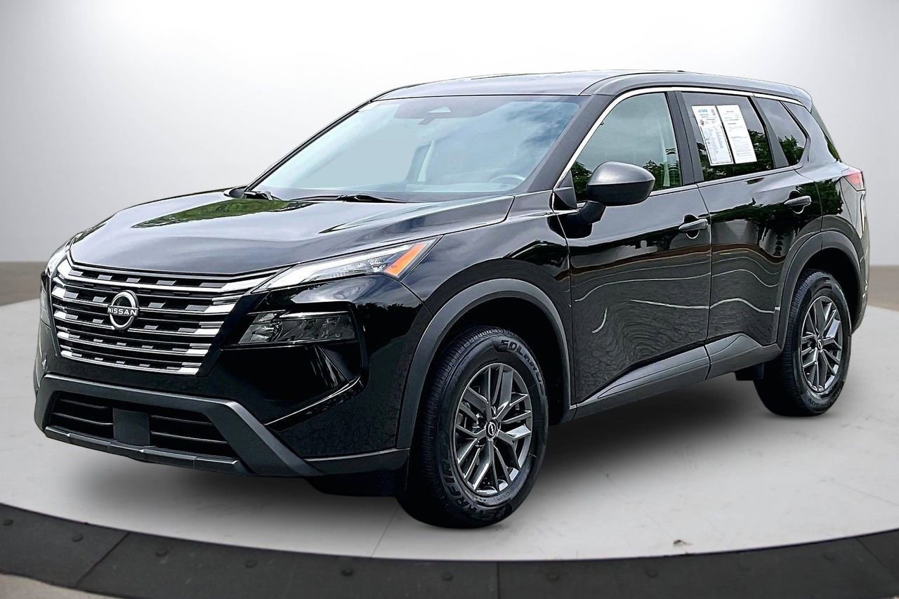 Used 2024 Nissan Rogue S FWD image 4