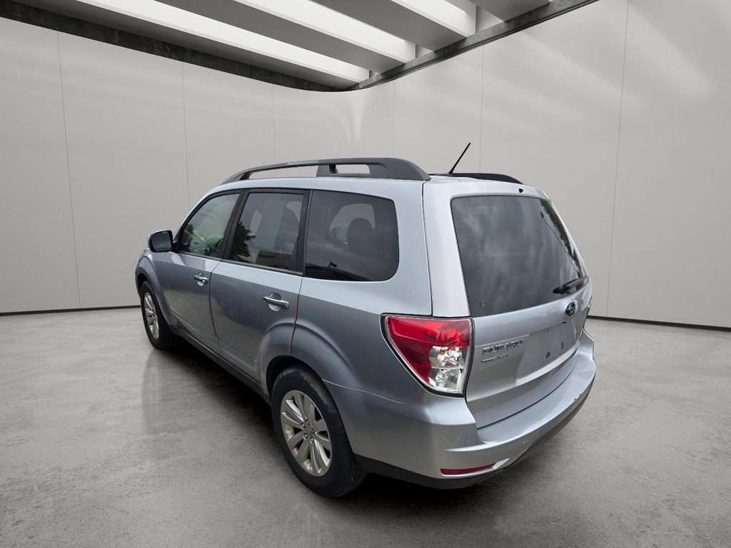 Used 2012 Subaru Forester 2.5X Premium AWD/4WD image 2