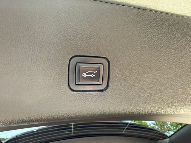 Certified 2023 Chevrolet Traverse LT AWD/4WD image 34