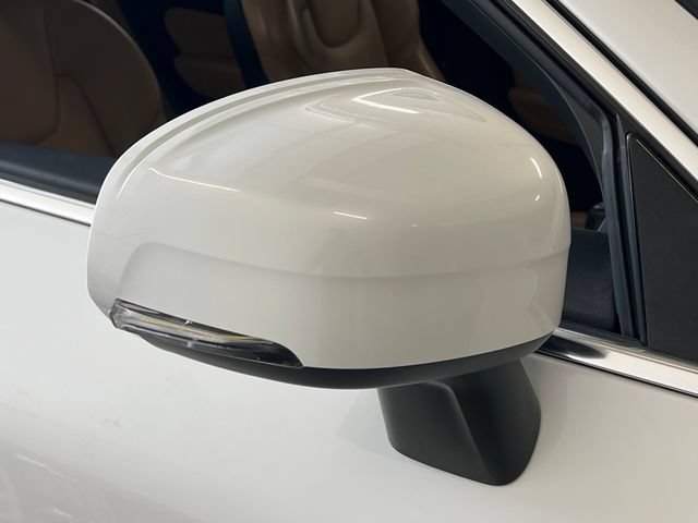 Used 2021 Volvo XC60 T5 Inscription w/ Advanced Package AWD/4WD image 14