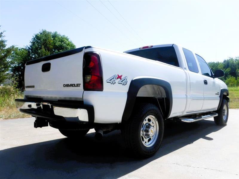 Used 2003 Chevrolet Silverado 2500 LS w/ Skid Plate Package AWD/4WD image 8