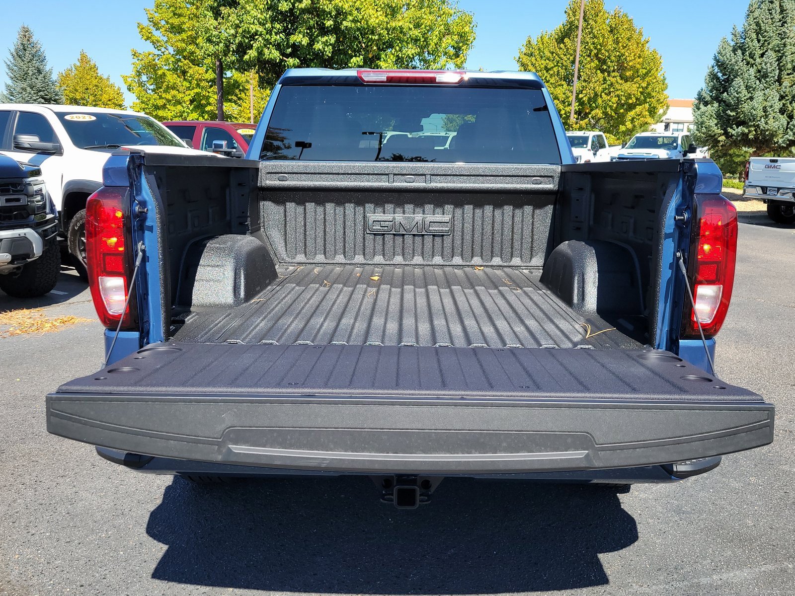 New 2026 GMC Sierra 1500 Elevation image 11
