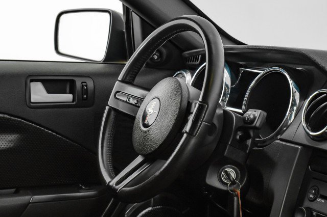 Used 2007 Ford Mustang GT Premium image 11