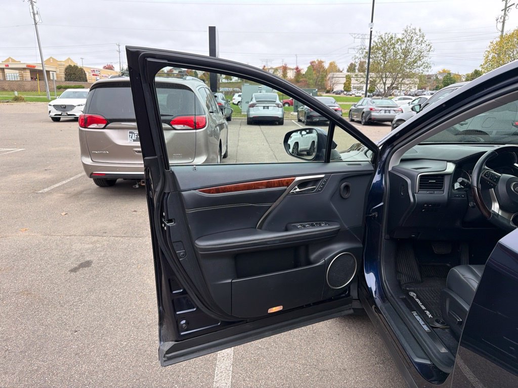Used 2019 Lexus RX 350L AWD w/ Premium Package image 25