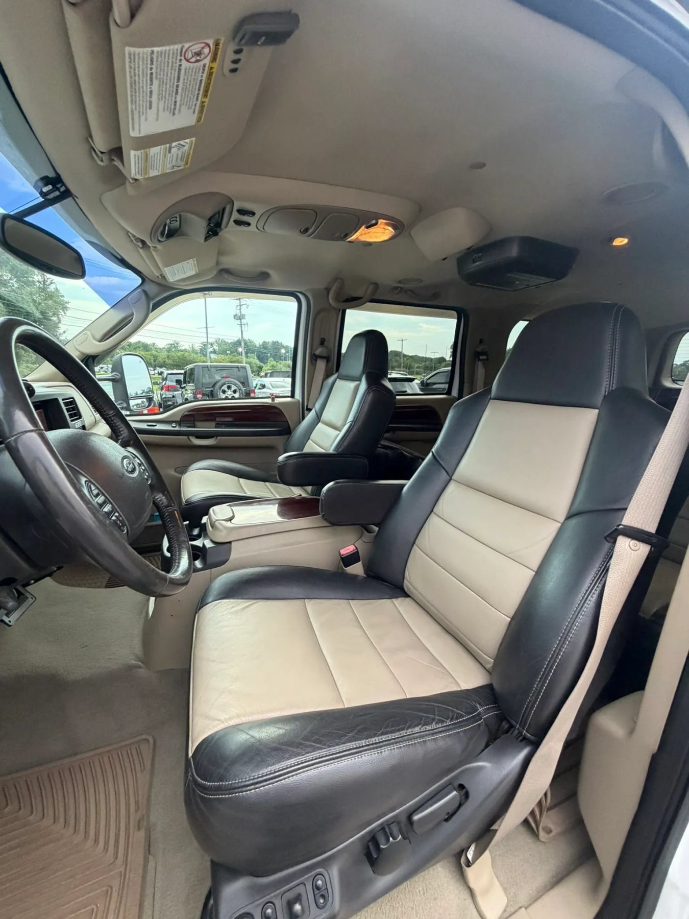Used 2005 Ford Excursion Eddie Bauer AWD/4WD image 41