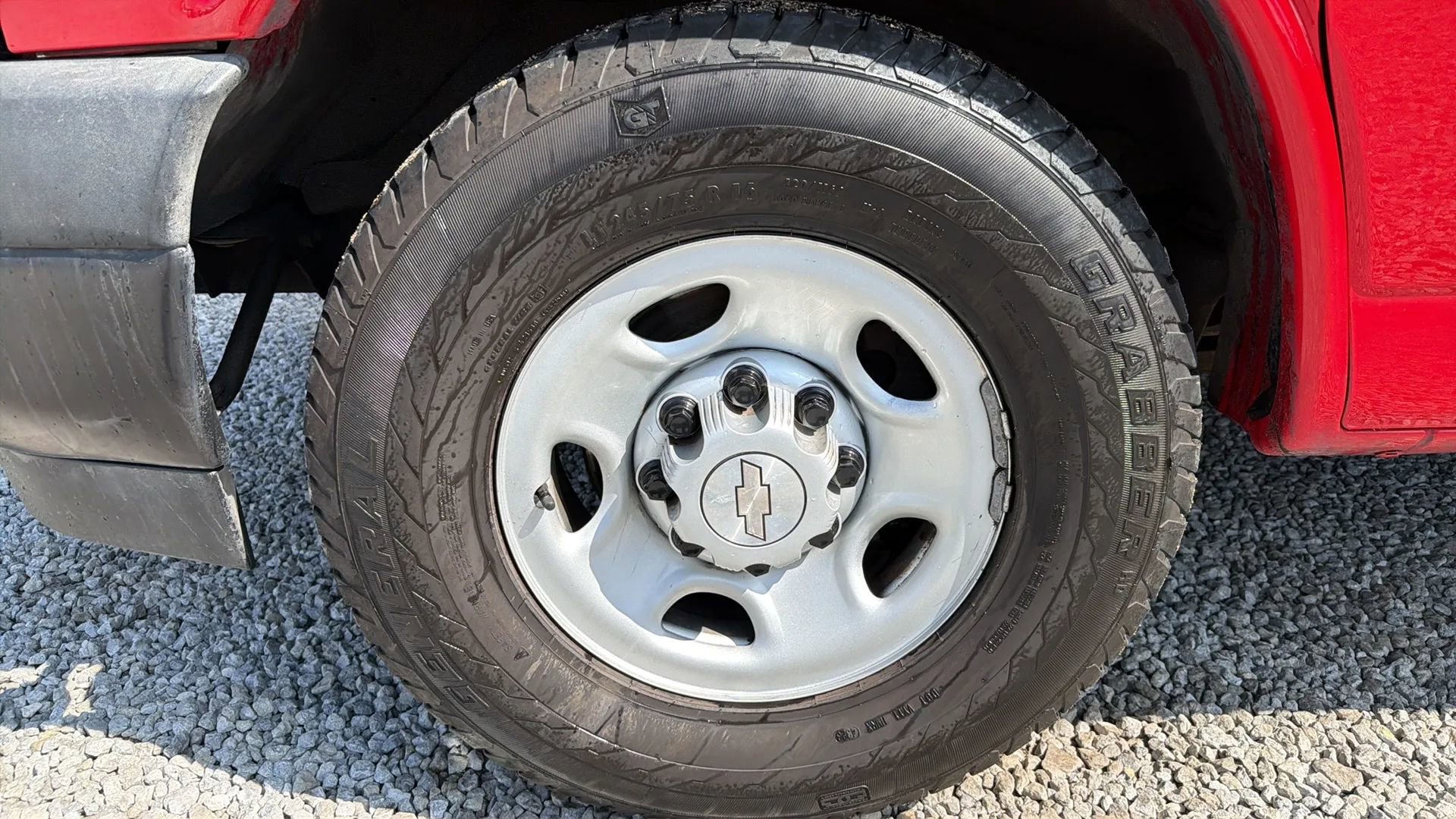 Used 2019 Chevrolet Express 3500 w/ Driver Convenience Package image 11