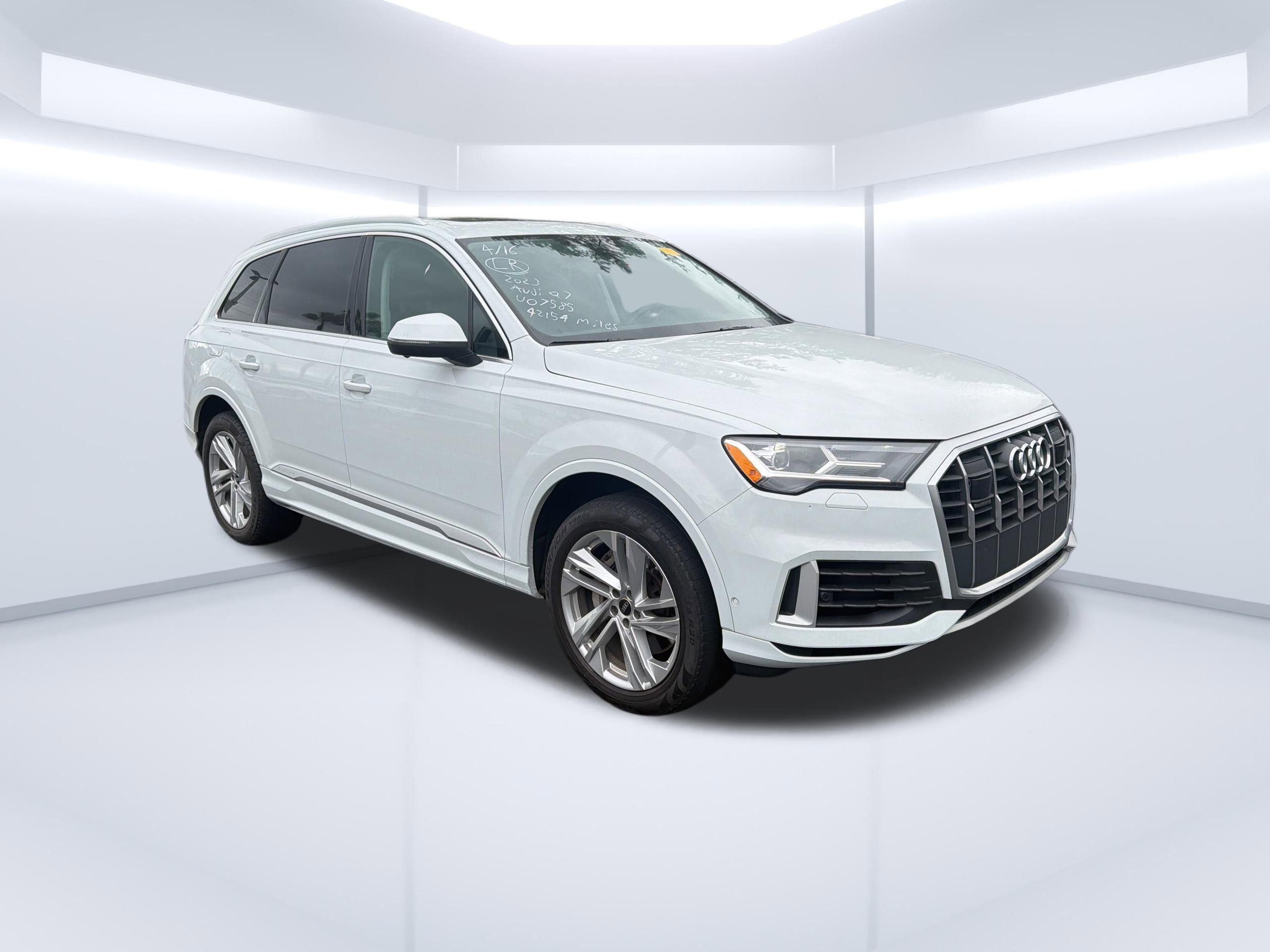 Used 2023 Audi Q7 3.0T Premium Plus w/ Premium Plus Package AWD/4WD image 1