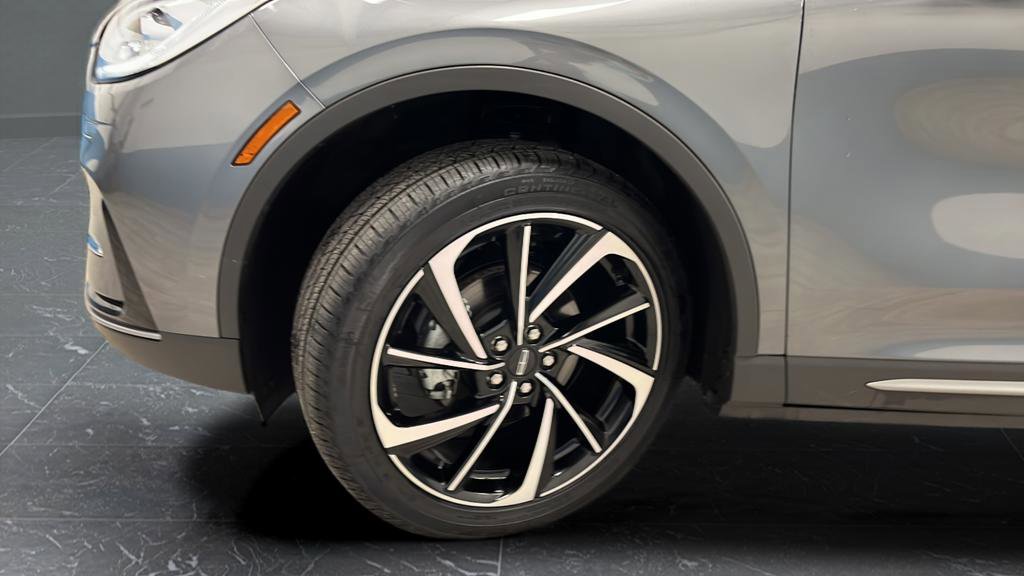 Used 2025 Lincoln Corsair Reserve AWD/4WD image 36