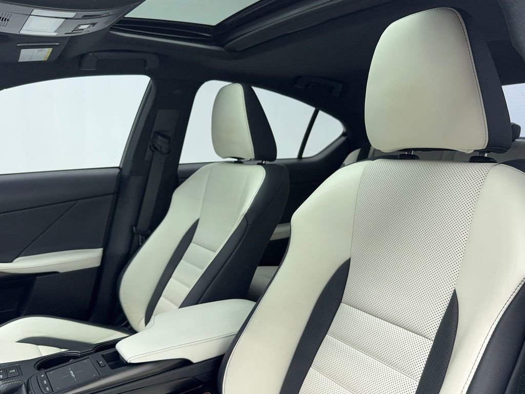 Used 2022 Lexus IS 350 F Sport w/ Accessory Package image 33