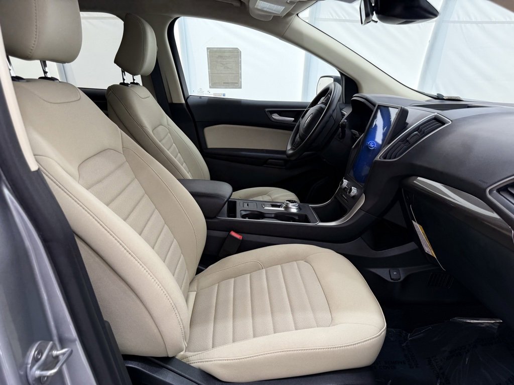 New 2024 Ford Edge SE image 17