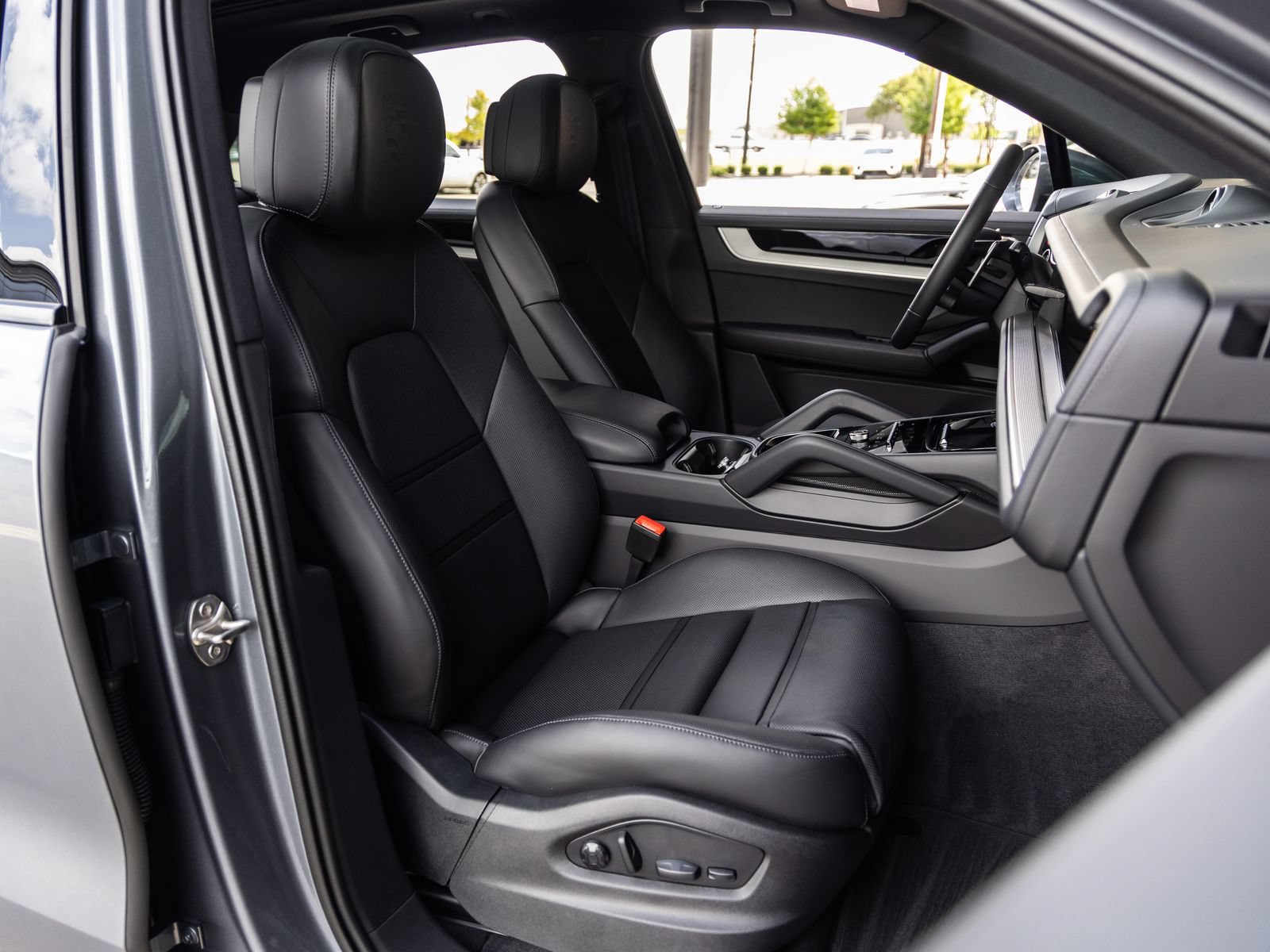 New 2026 Porsche Cayenne S AWD/4WD image 46