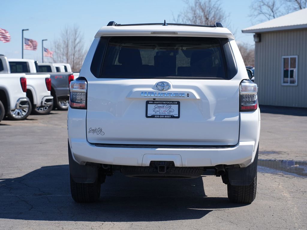 Used 2024 Toyota 4Runner SR5 Premium w/ Moonroof Package image 4