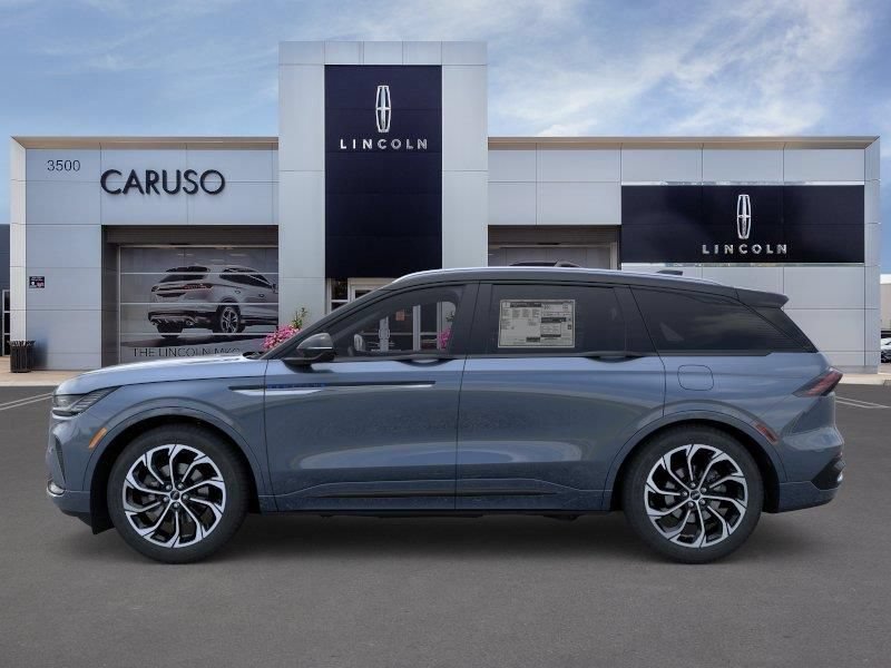New 2026 Lincoln Nautilus Reserve AWD/4WD image 3