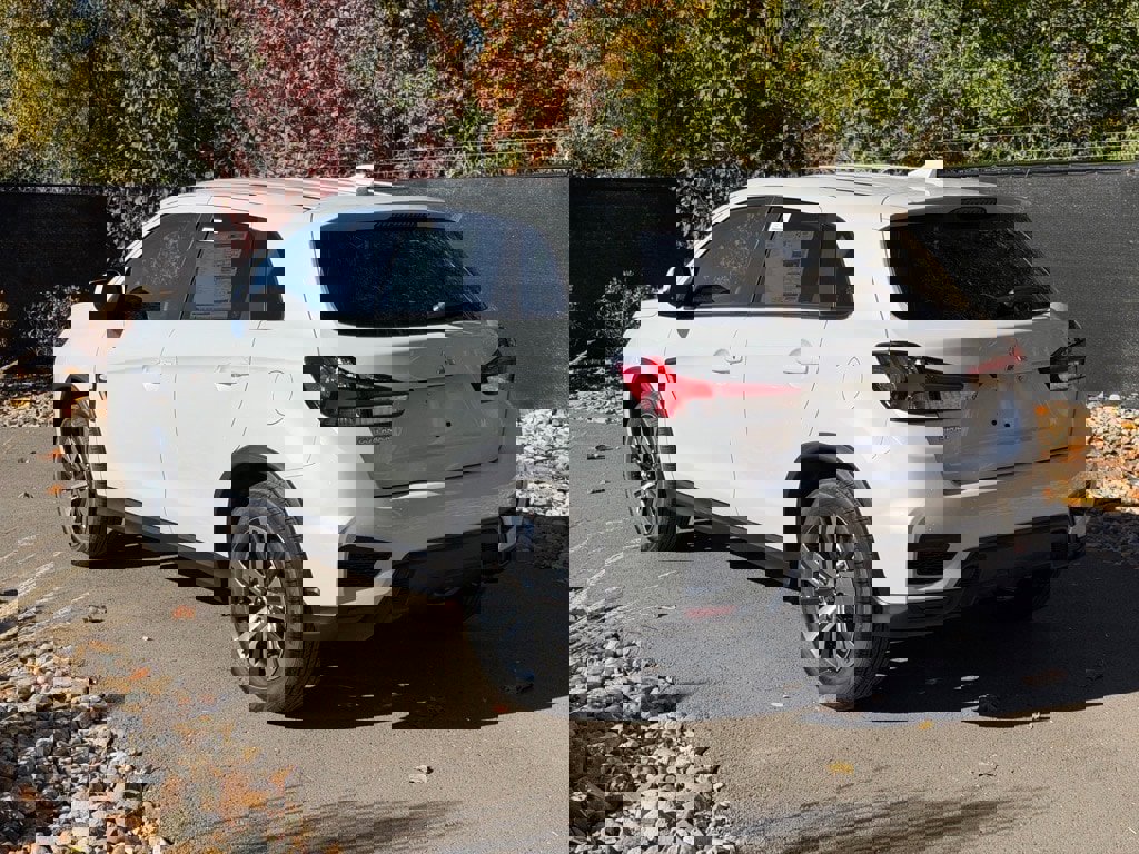 New 2025 Mitsubishi Outlander Sport ES image 3