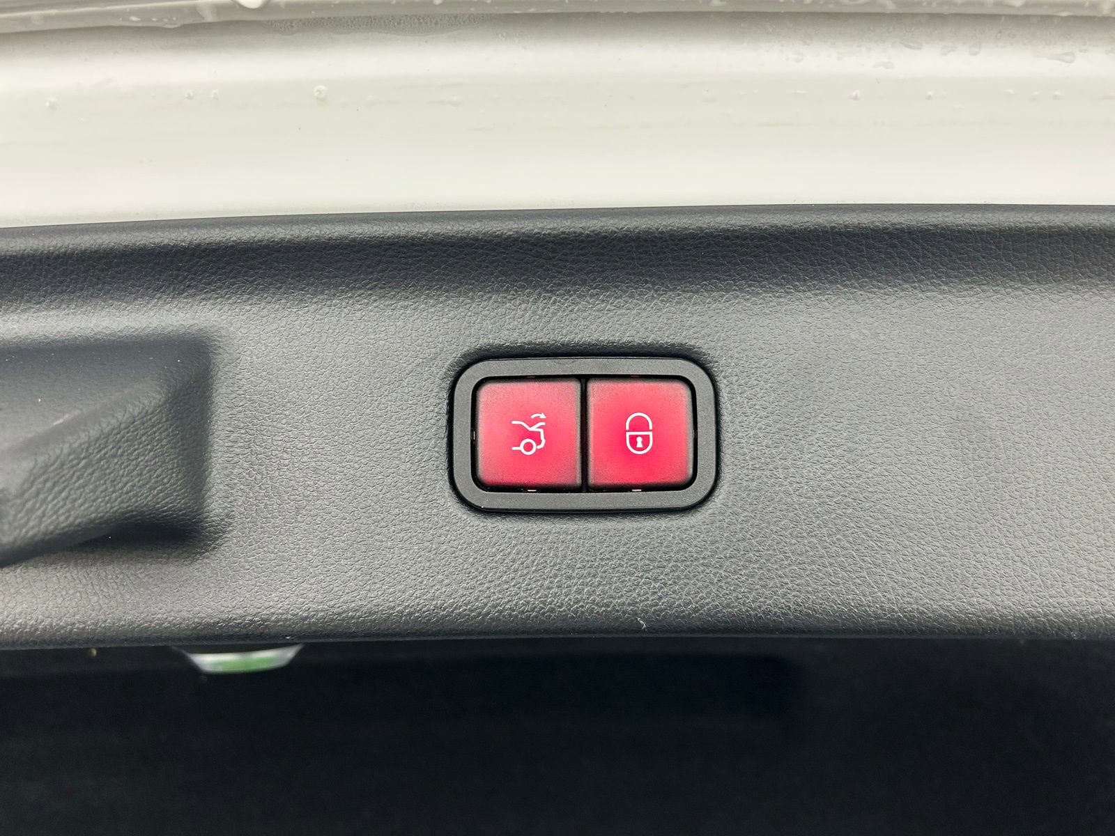 Used 2024 Mercedes-Benz S 63 AMG S image 40