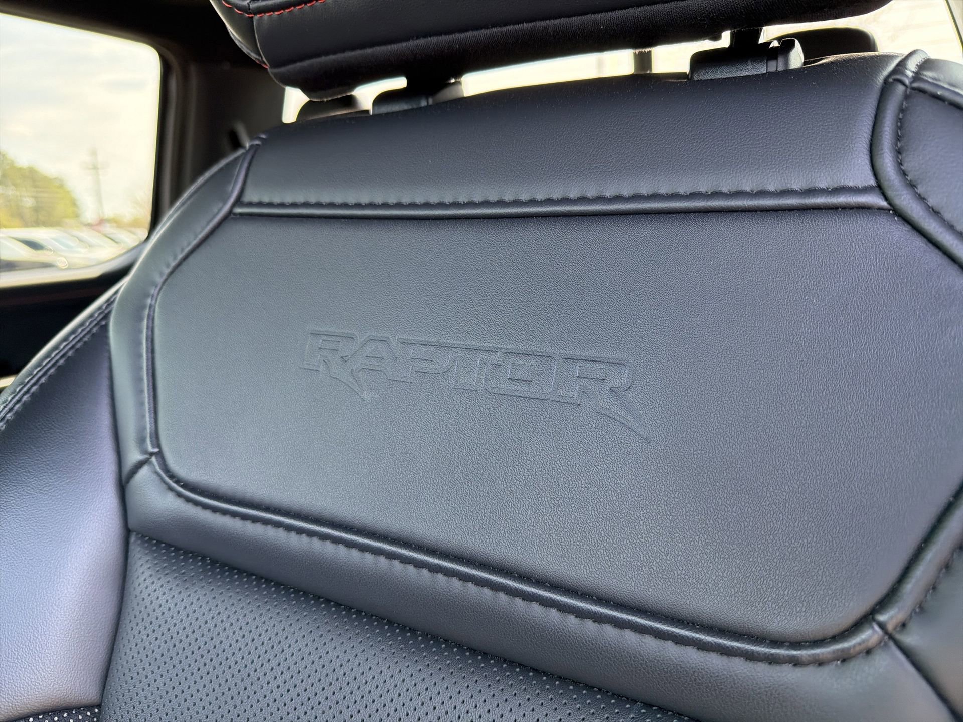 Certified 2025 Ford F150 Raptor image 30