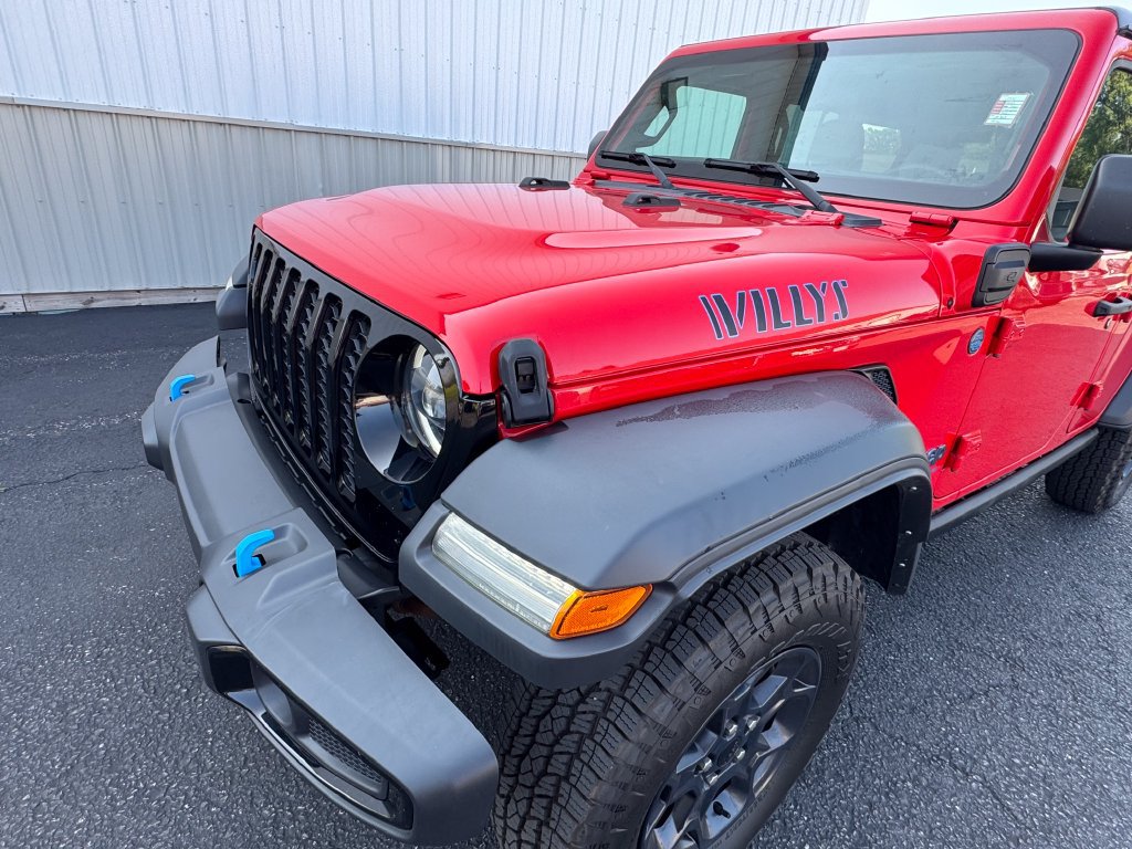 Used 2023 Jeep Wrangler Unlimited w/ Cold Weather Group AWD/4WD image 36