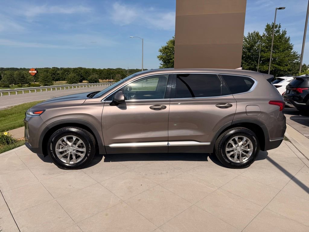 Used 2019 Hyundai Santa Fe SEL AWD/4WD image 2