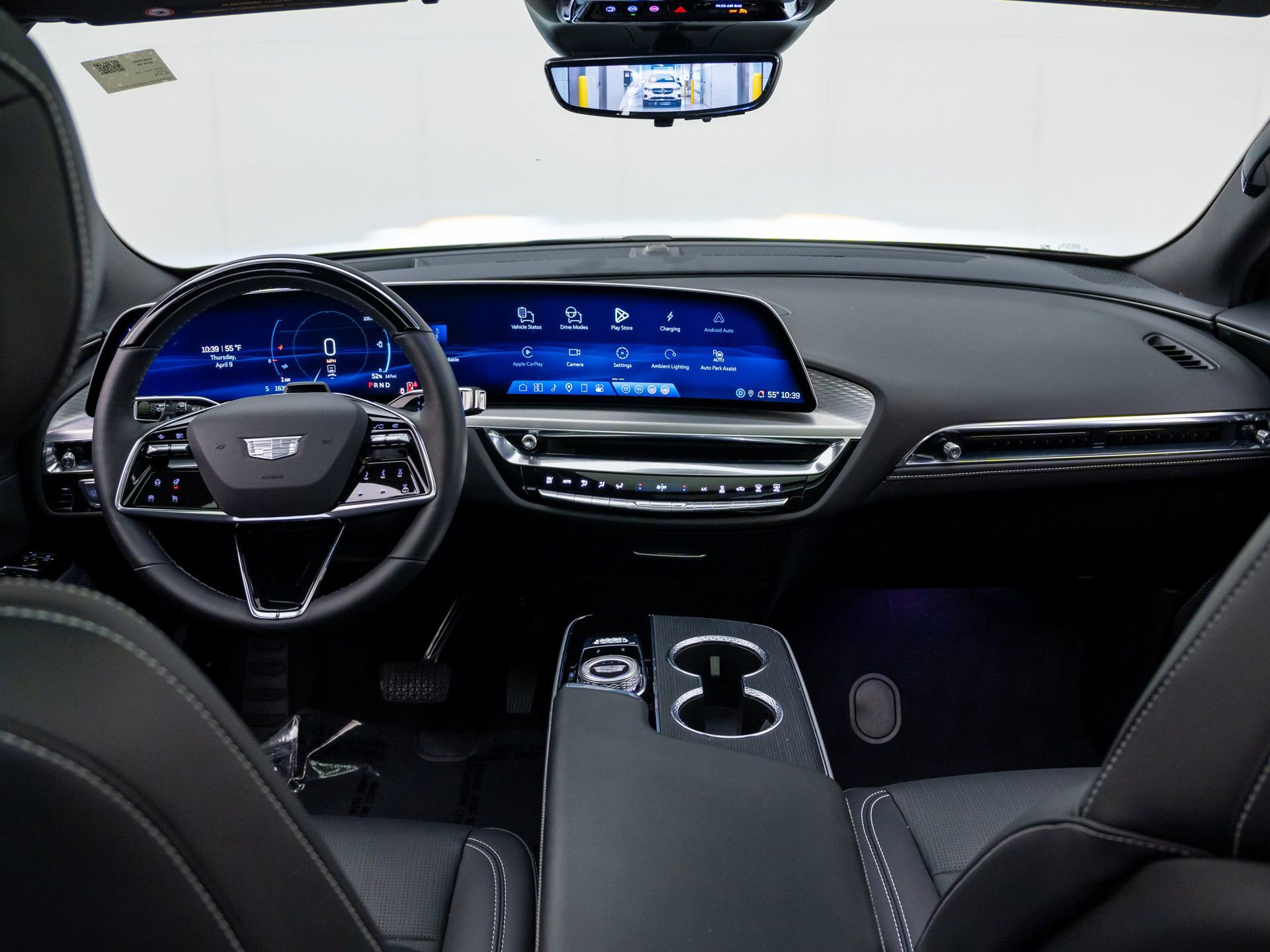 Certified 2025 Cadillac Lyriq Luxury w/ LPO, Floor Liner Package AWD/4WD image 12