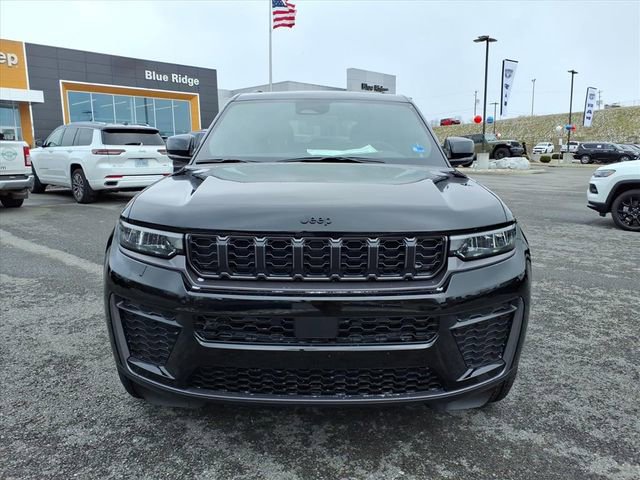 New 2026 Jeep Grand Cherokee Altitude image 9