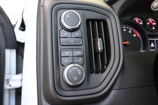 New 2026 GMC Sierra 3500 Pro AWD/4WD image 17