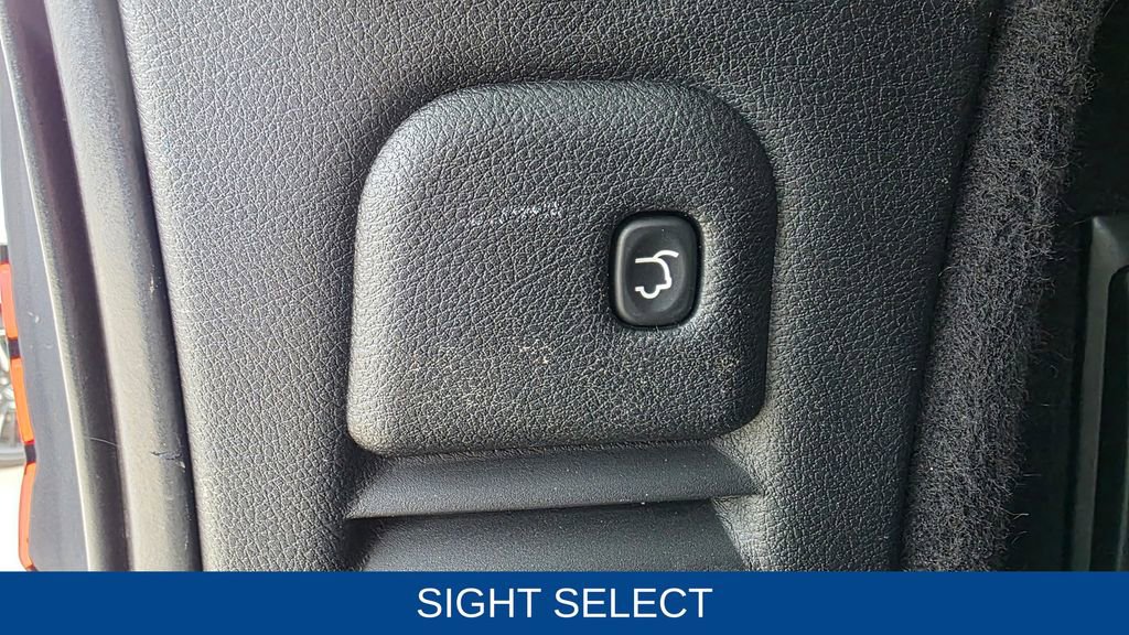 Used 2016 Dodge Durango Limited w/ Nav & Power Liftgate Group image 19