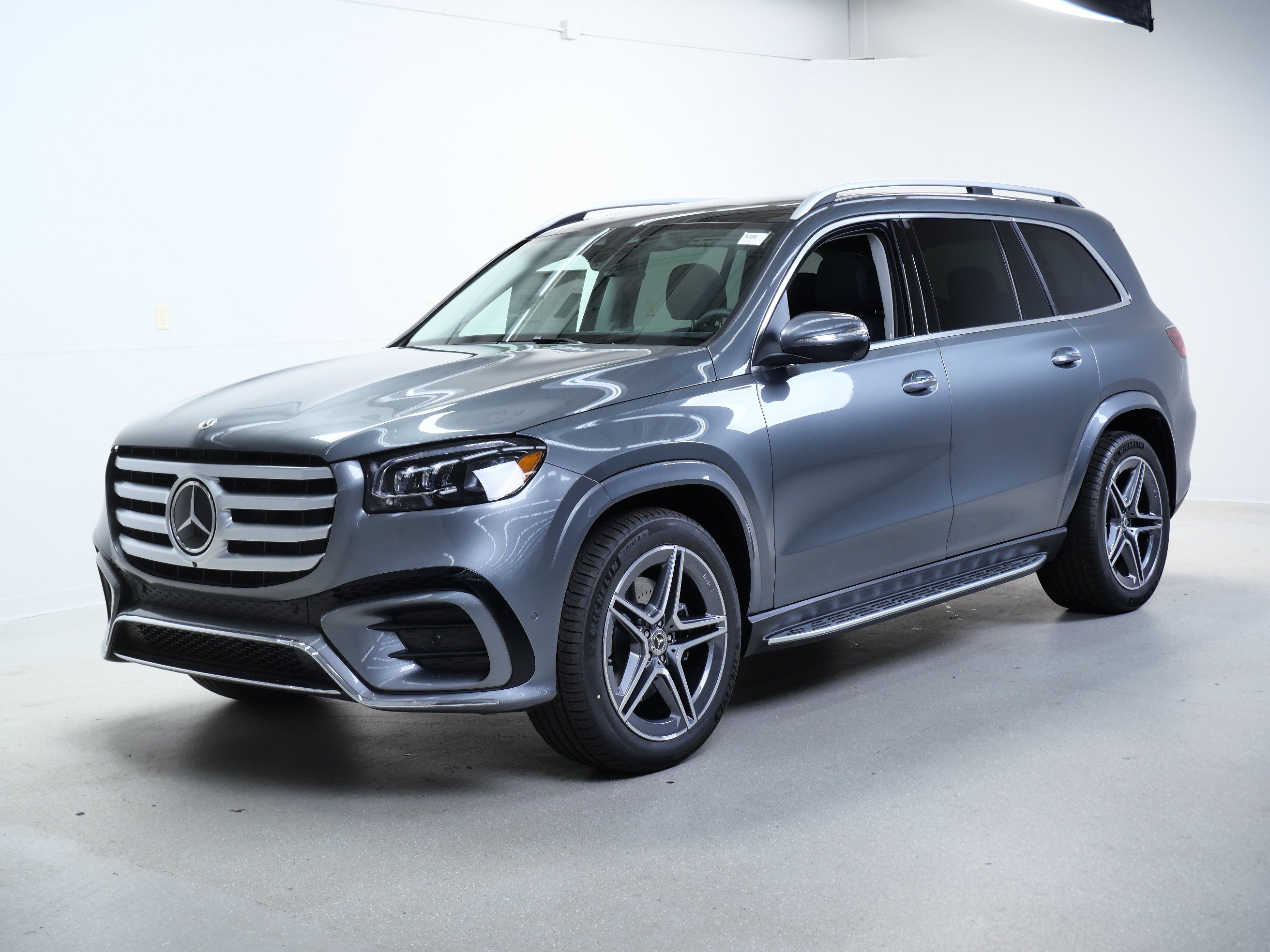 New 2026 Mercedes-Benz GLS 450 4MATIC image 4