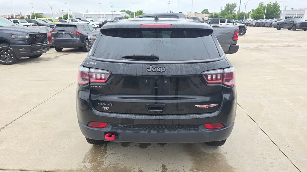 Used 2018 Jeep Compass Trailhawk w/ Popular Equipment Group AWD/4WD image 4