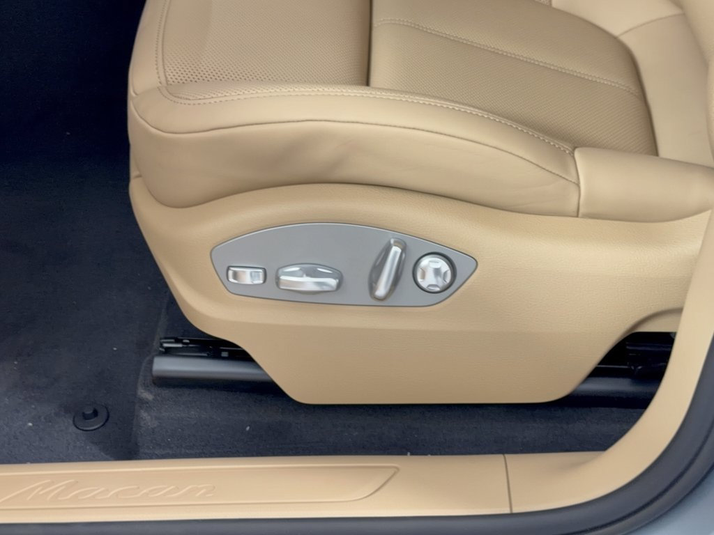 New 2026 Porsche Macan AWD/4WD image 16