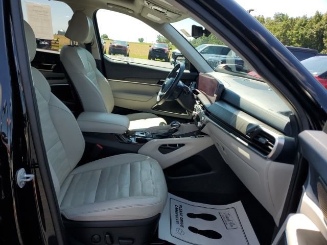Used 2024 Kia Telluride SX Prestige AWD/4WD image 25