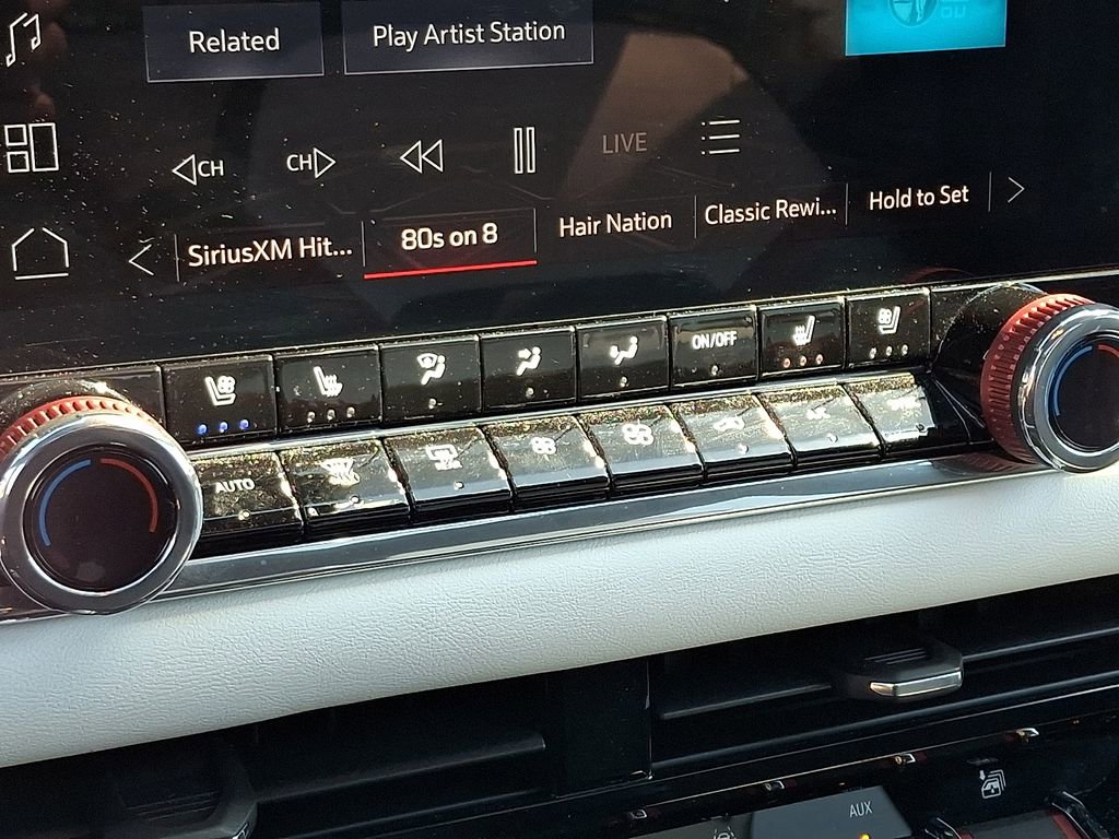 Certified 2024 GMC Canyon AT4X w/ AT4X AEV Edition image 19