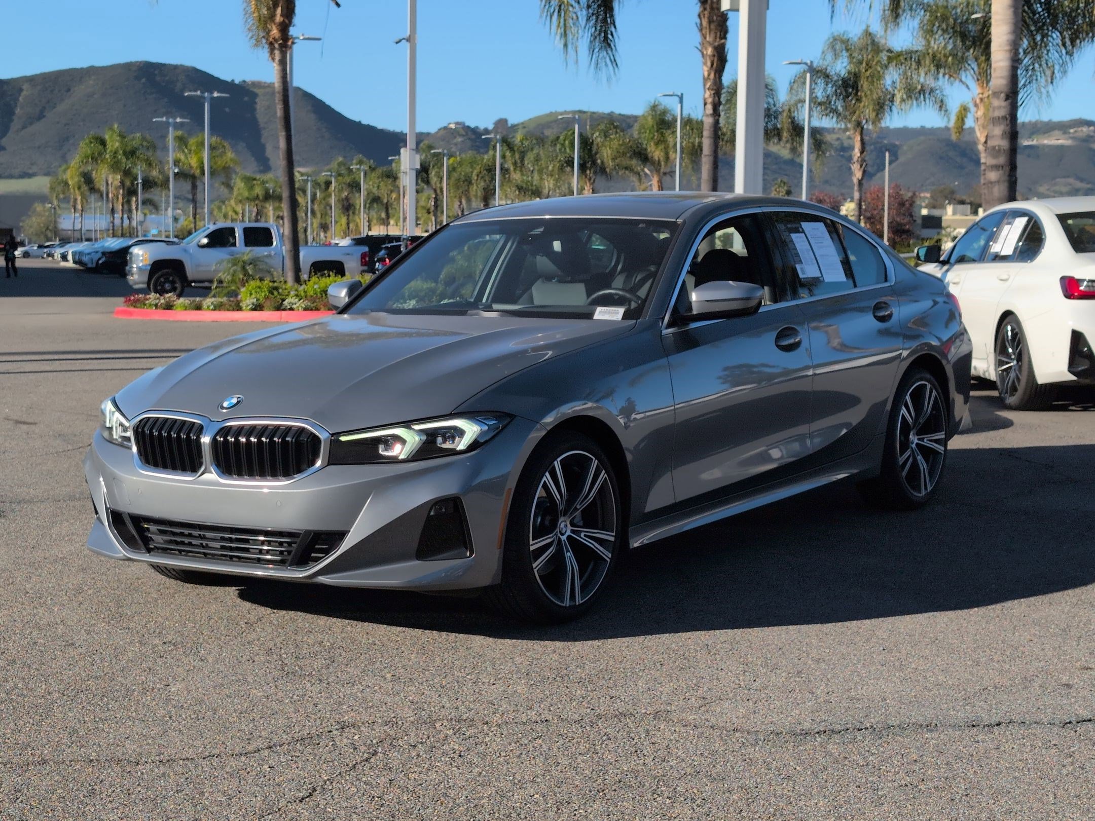 Certified 2024 BMW 330i Sedan w/ Premium Package image 5