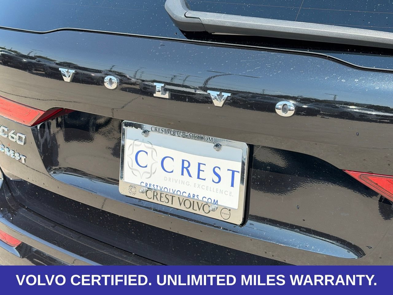 Certified 2024 Volvo XC60 B5 Core AWD/4WD image 10