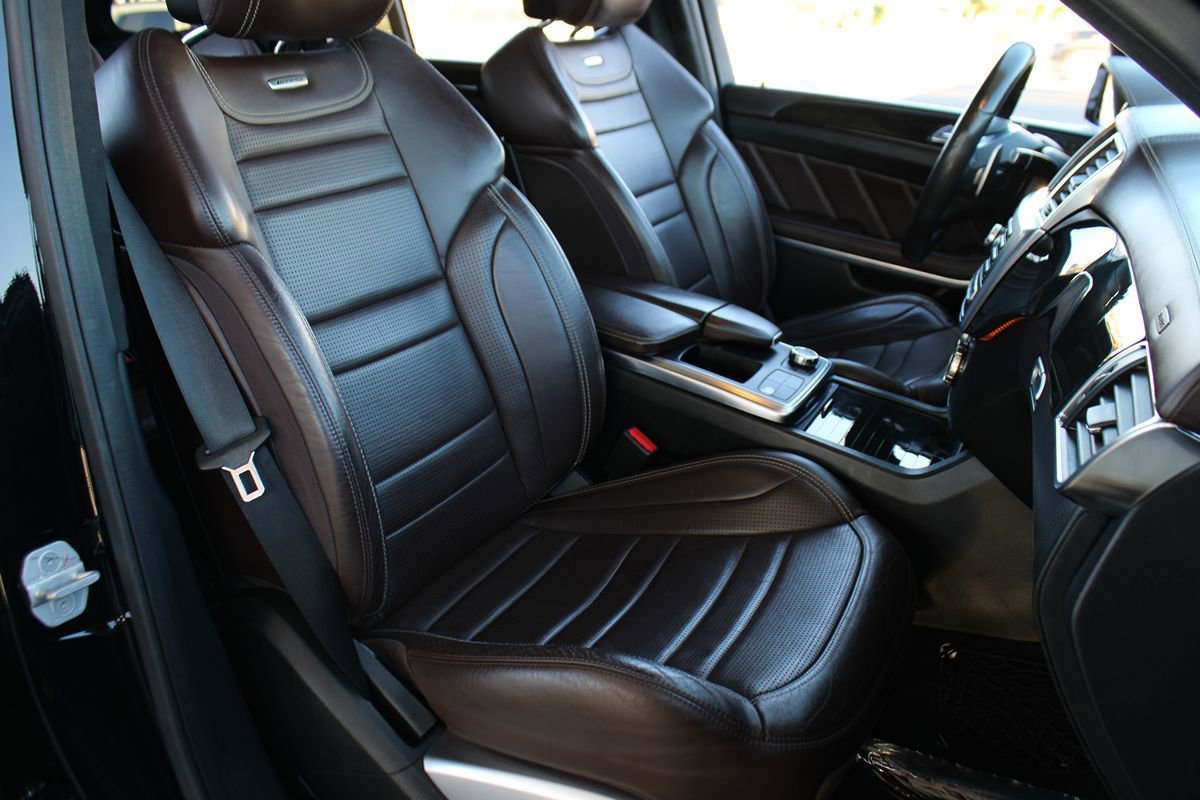 Used 2016 Mercedes-Benz GL 63 AMG 4MATIC image 36