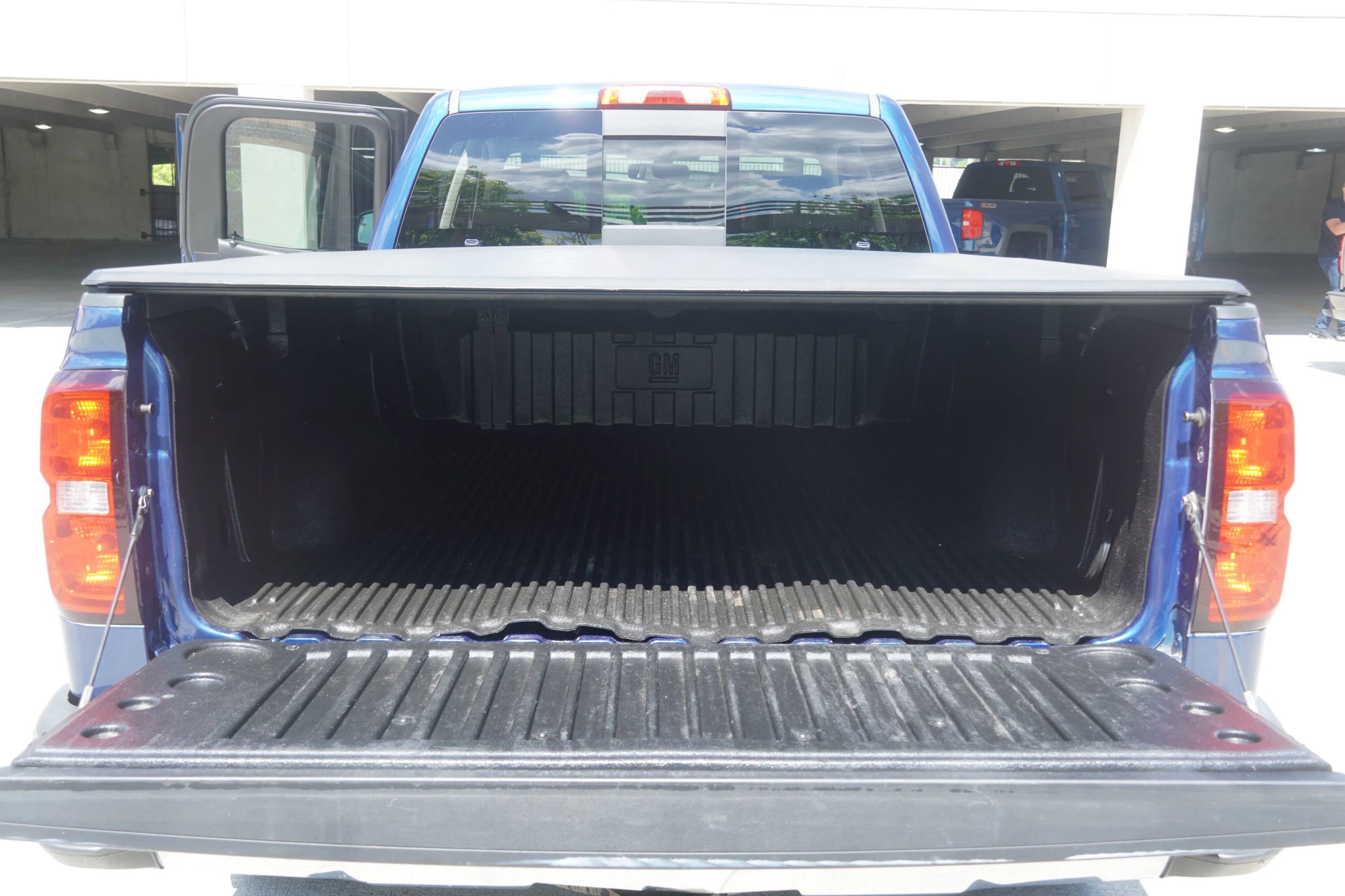 Used 2015 Chevrolet Silverado 1500 LTZ Z71 AWD/4WD image 39