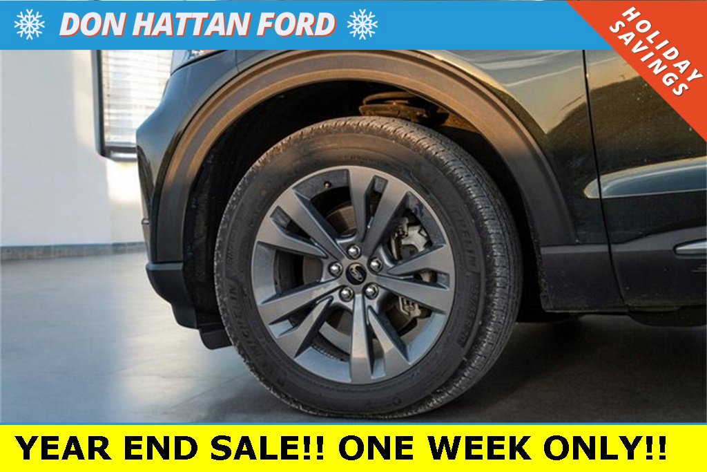 Used 2023 Ford Explorer XLT w/ Equipment Group 202A image 38