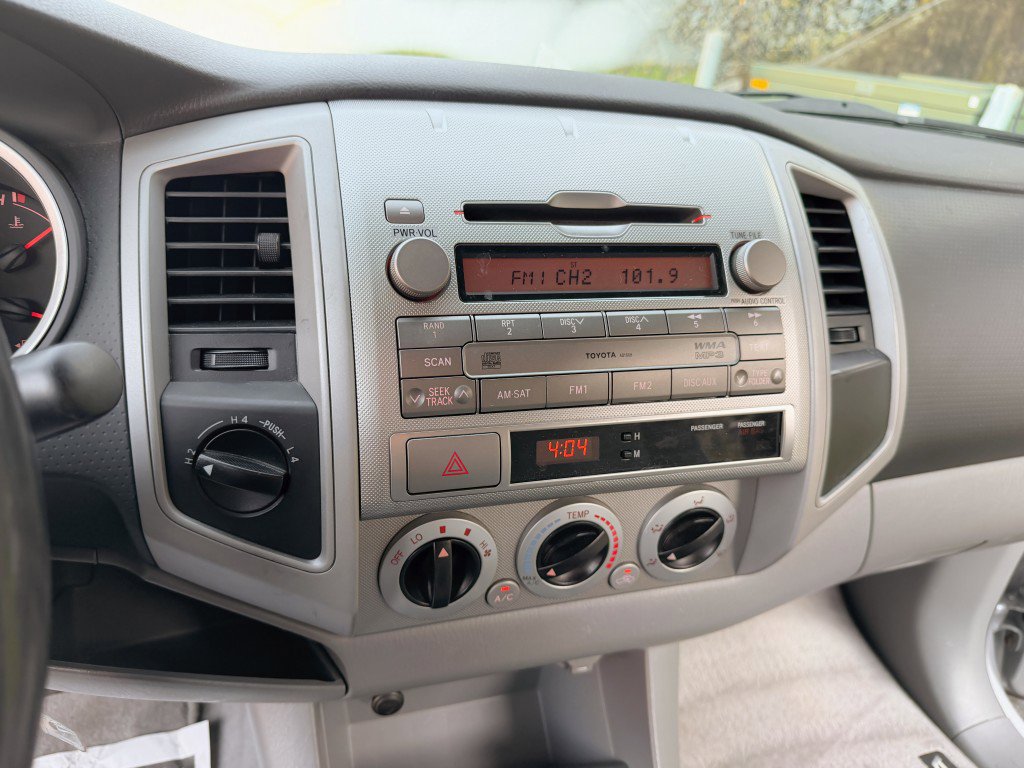 Used 2009 Toyota Tacoma 4x4 Double Cab image 16