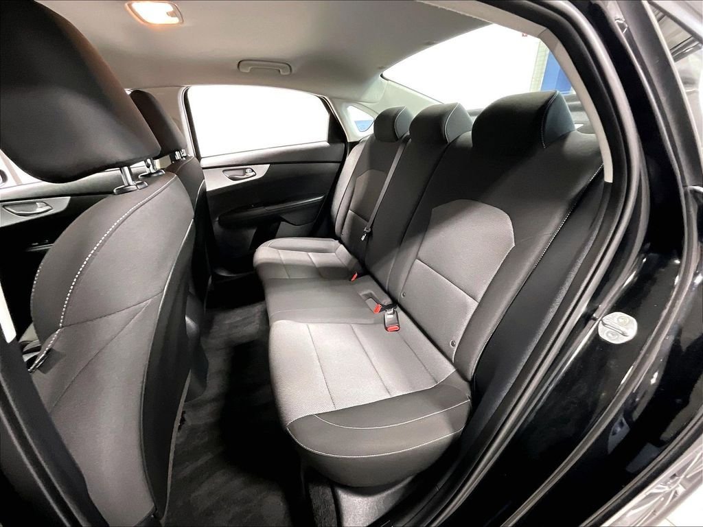 Used 2023 Kia Forte LXS FWD image 15