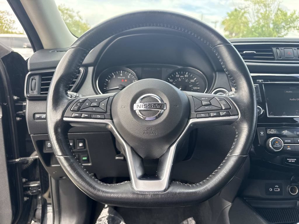 Certified 2019 Nissan Rogue SV FWD image 29