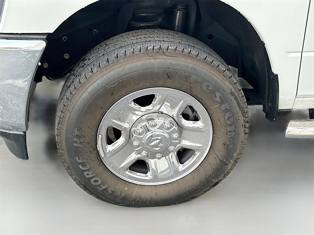 Used 2024 RAM 3500 Tradesman w/ Chrome Appearance Group image 30