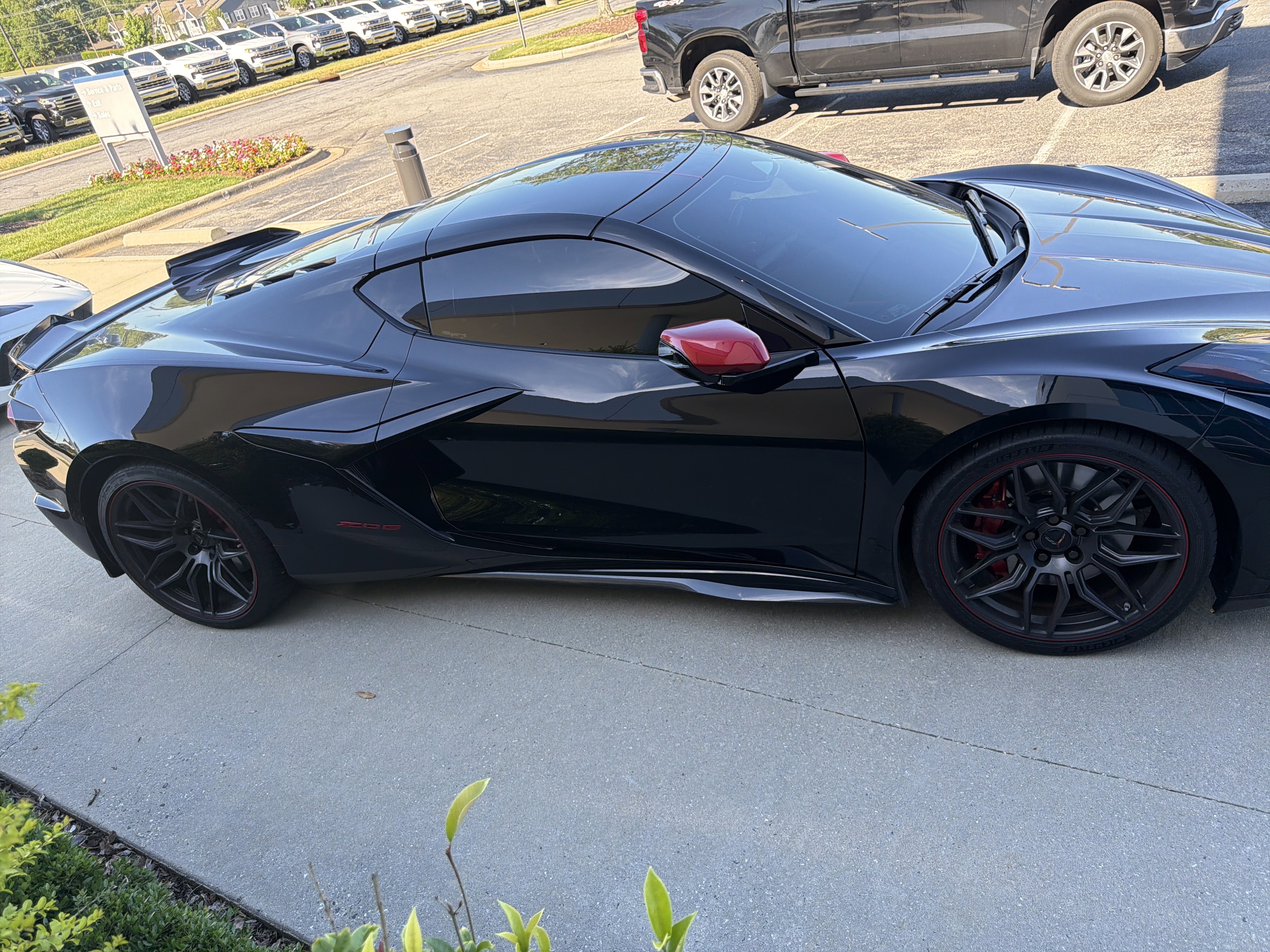 Used 2025 Chevrolet Corvette Z06 w/ Stealth Interior Trim Package RWD image 11