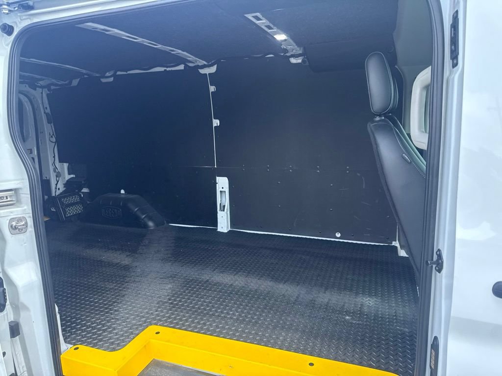 Certified 2025 Ford Transit 350 Low Roof AWD image 35
