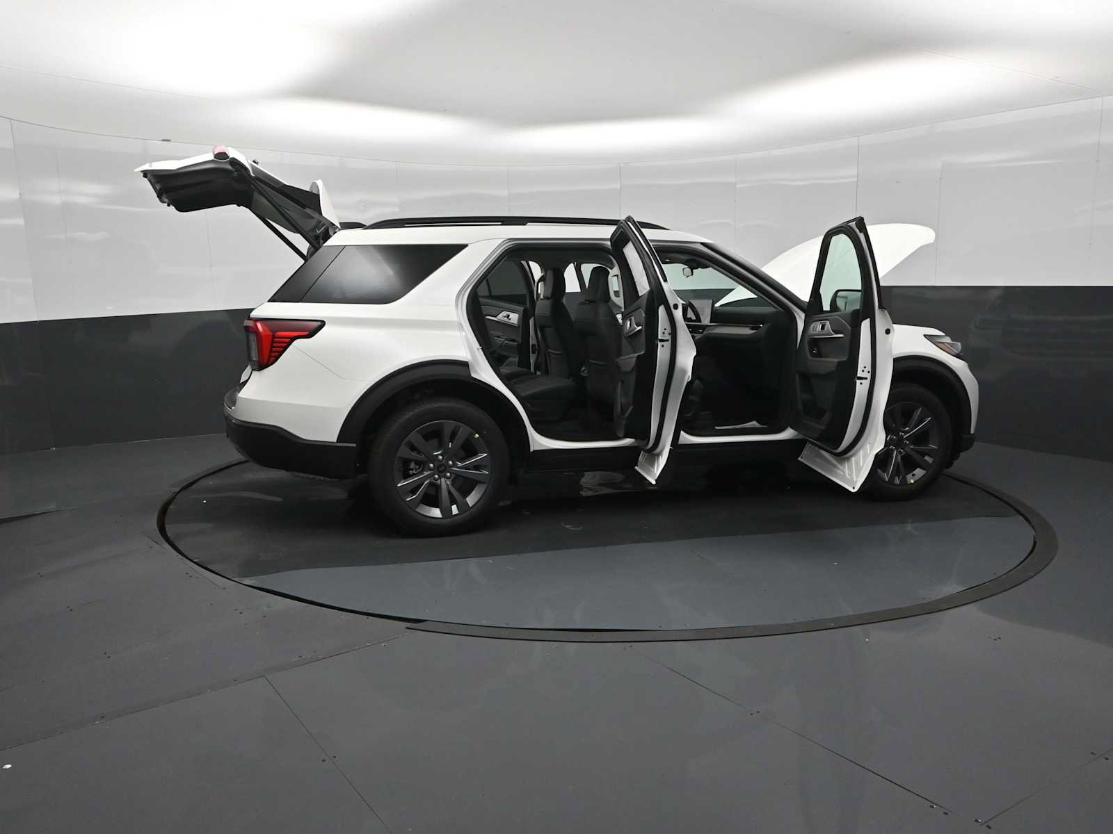 New 2026 Ford Explorer Active w/ Active Comfort Package AWD/4WD image 60