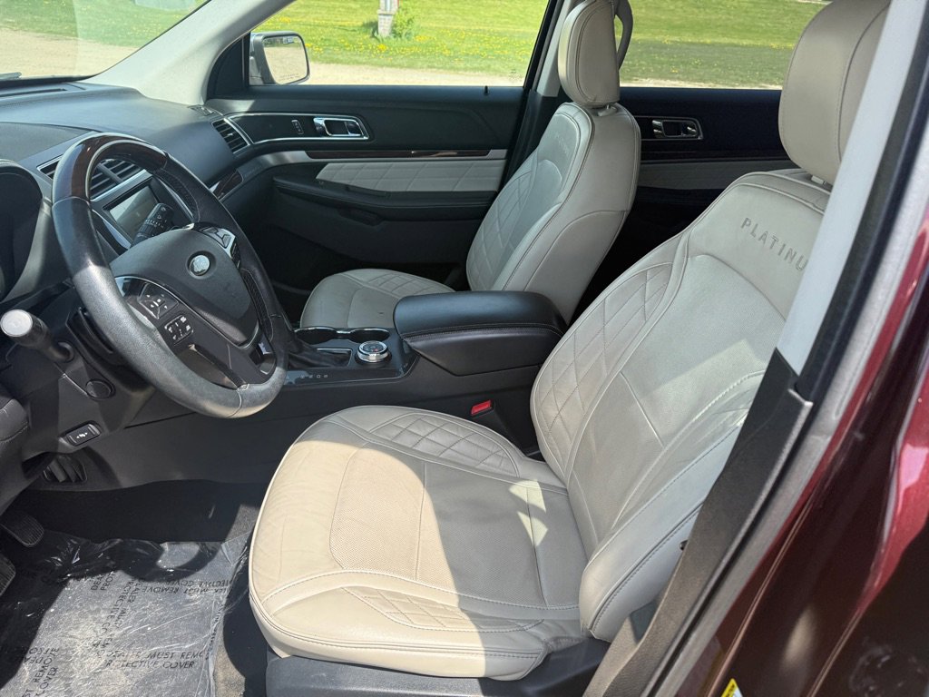 Used 2018 Ford Explorer Platinum AWD/4WD image 11