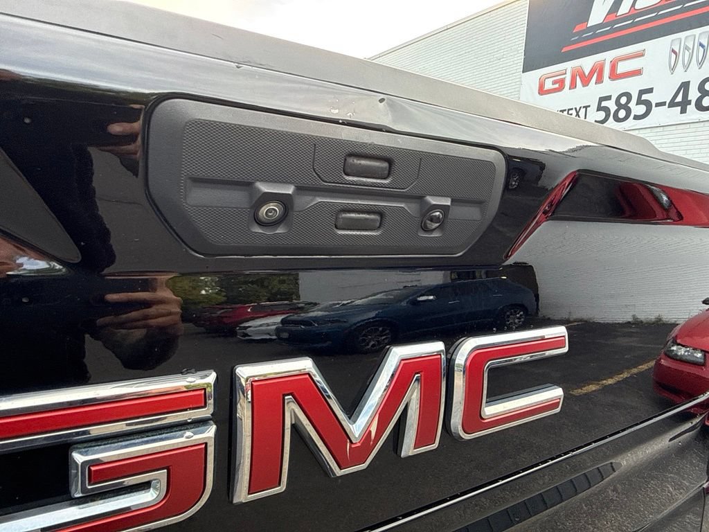 Used 2021 GMC Sierra 1500 AT4 AWD/4WD image 16