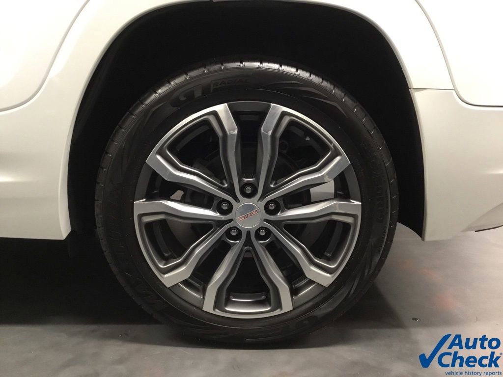 Used 2018 GMC Terrain Denali w/ Advanced Safety Package AWD/4WD image 19
