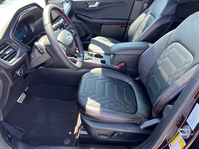 Used 2023 Ford Escape ST-Line Elite w/ Premium Technology Package AWD/4WD image 22