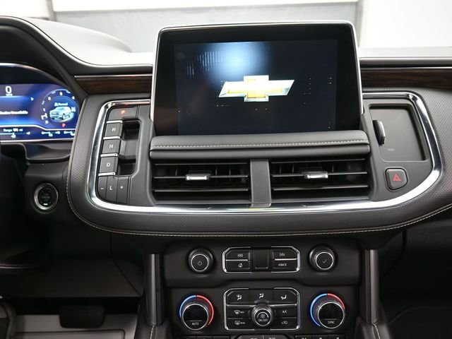 Used 2024 Chevrolet Suburban Premier w/ Premium Package 2 AWD/4WD image 10
